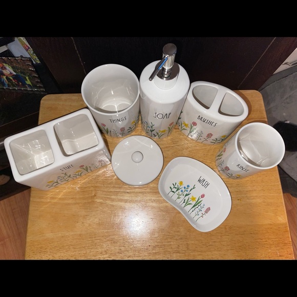 NWT Rae Dunn 6pc Wild Flower Bath Accessory Set - Picture 3 of 11